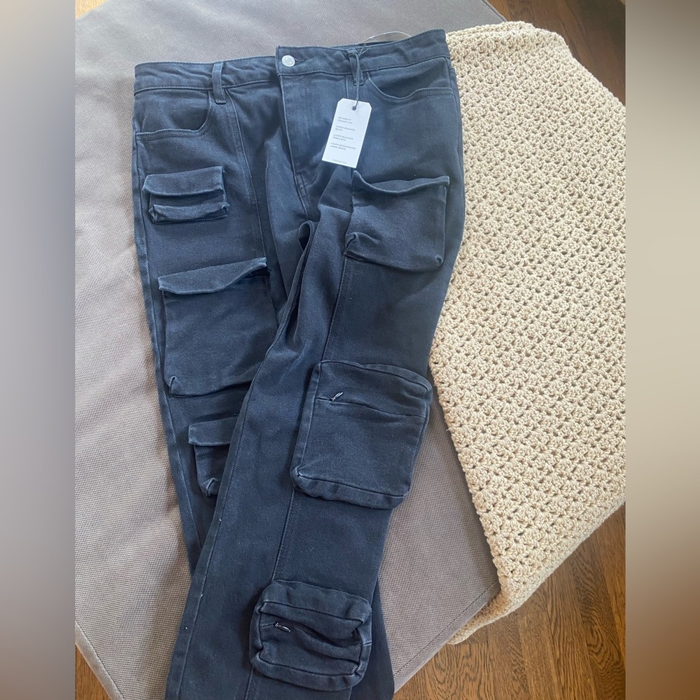 Forever 21 black cargo pants